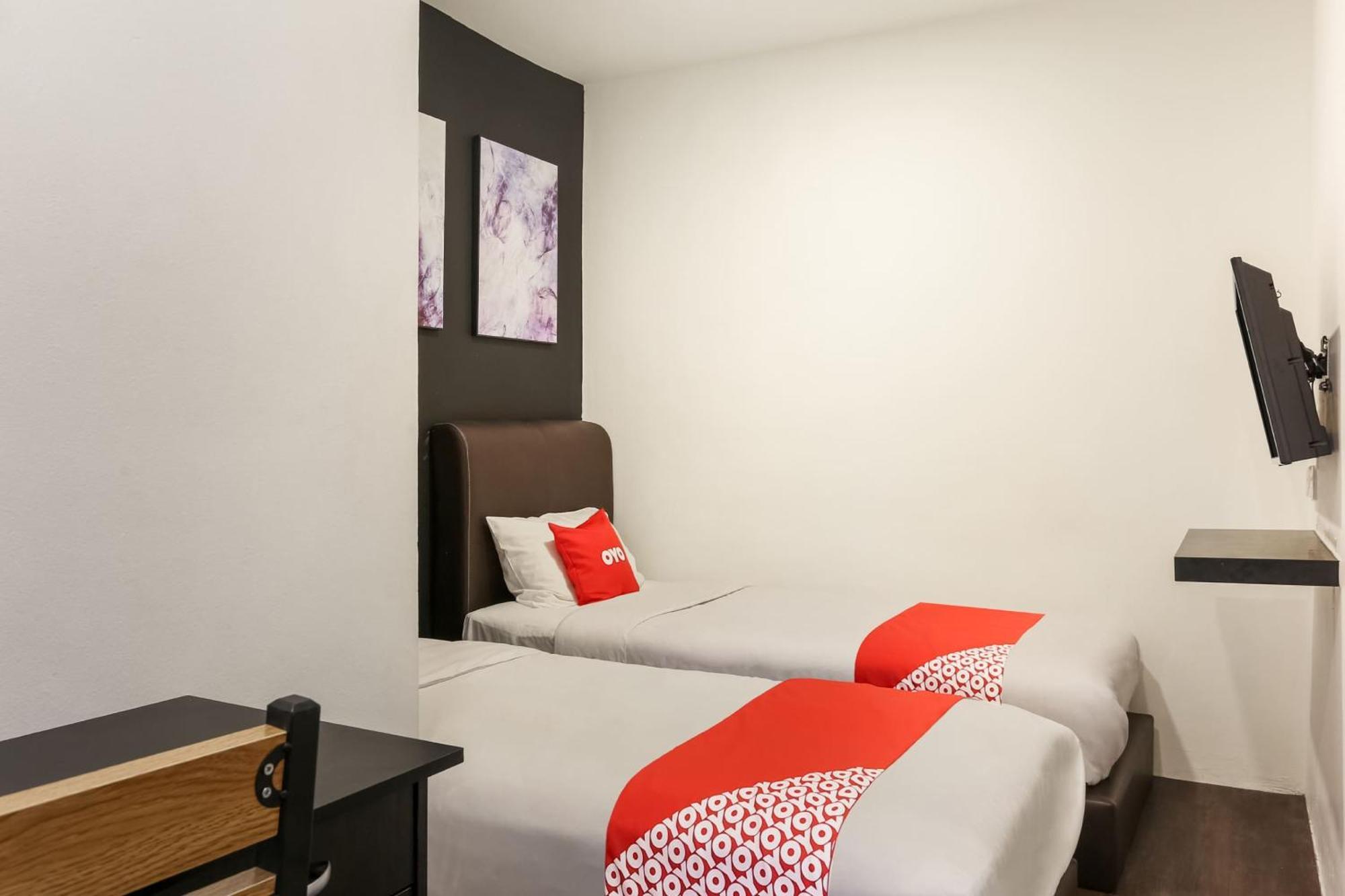 Oyo 90460 Hotel Kl2F Rest & Go Shah Alam Exterior foto